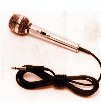 OCM-3 handheld microphone and cable.