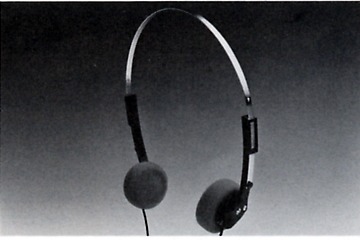 SOP-20 stereo headphones.