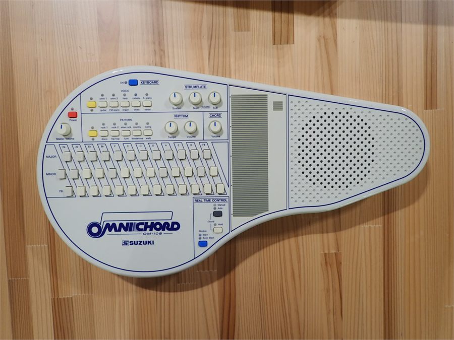 Suzuki Omnichord OM-108